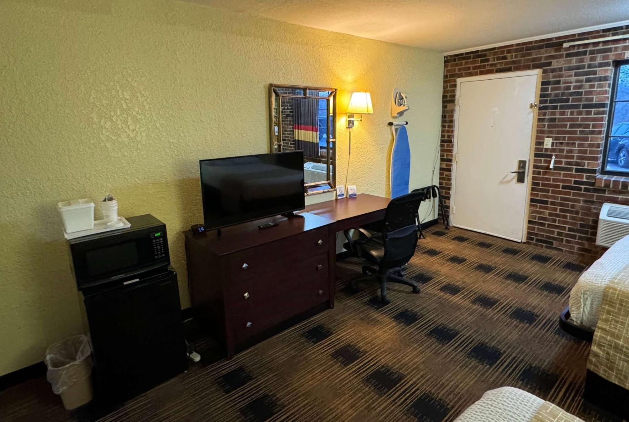 Travelodge By Wyndham Airport Platte City Esterno foto